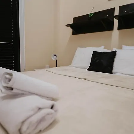 Semesterbostad Pirgos House