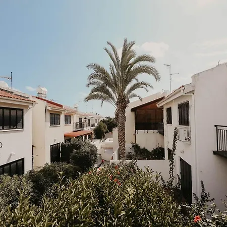 Pirgos House Hébergement de vacances *