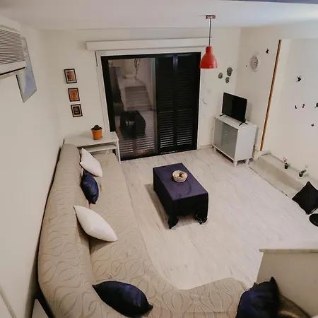 Pirgos House Hébergement de vacances