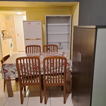 Pirgos House 라르나카