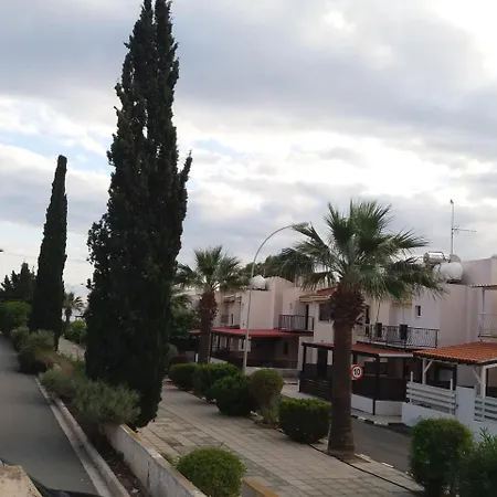 Pirgos House 라르나카